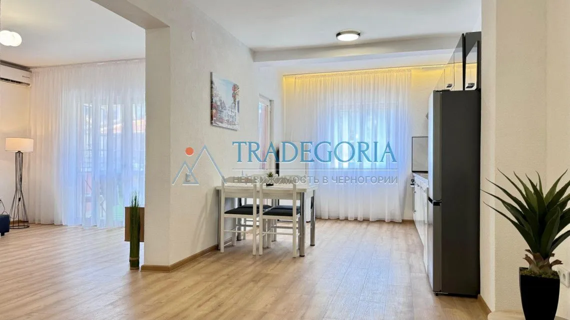Prodaja, dvosoban stan, 105m², Bar, Crna Gora
