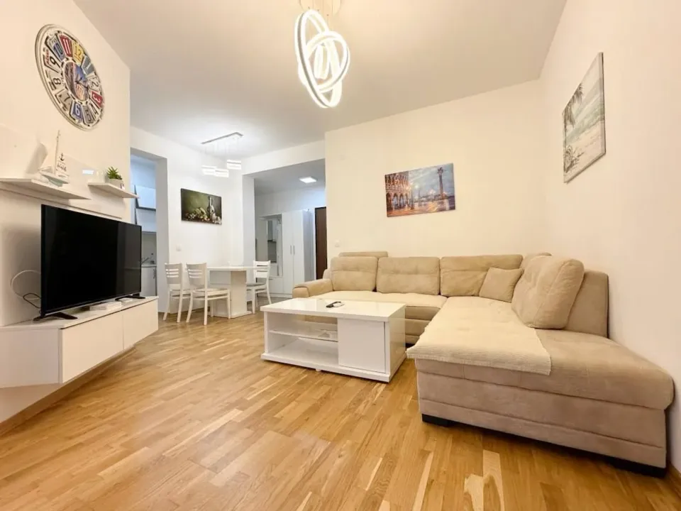Rent, two bedroom apartment, 68m², Velji Vinogradi, Budva