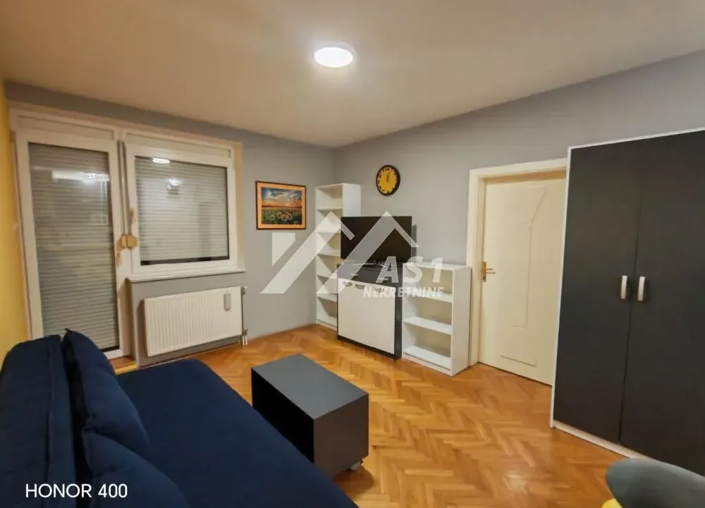 Izdavanje, jednosoban stan, 33m², Grbavica, Novi Sad Sve Podlokacije