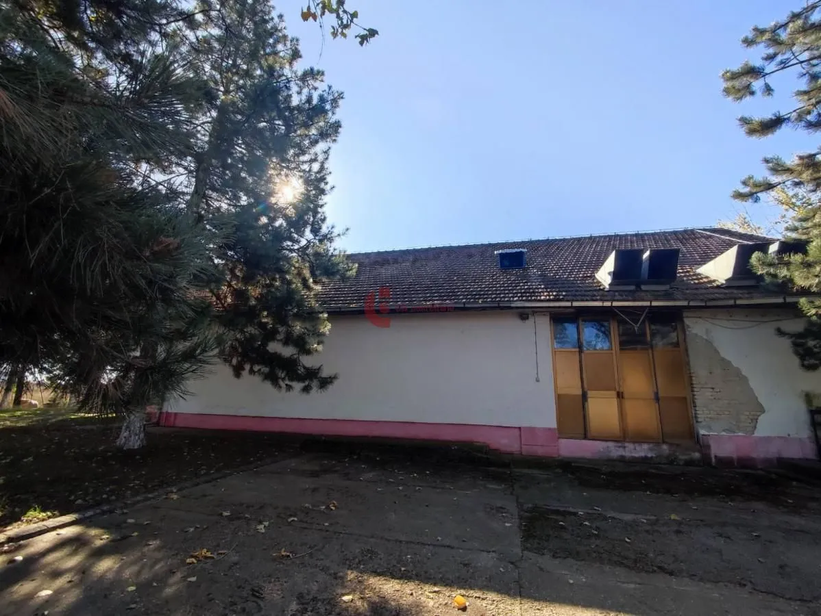 Prodaja, poslovni prostor, 404m², Đurđin, Subotica
