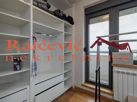 Izdavanje, četvorosoban stan, 98m², Crveni Krst, Beograd - image 18