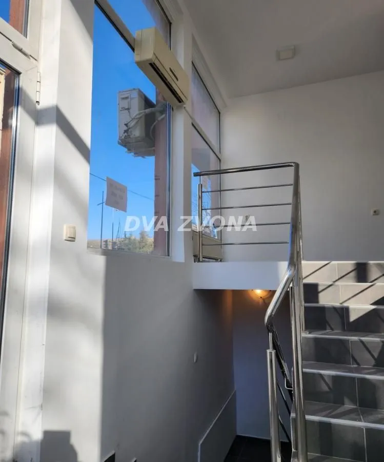 Rent, office space, 58m², Rotkvarija, Novi Sad Sve Podlokacije