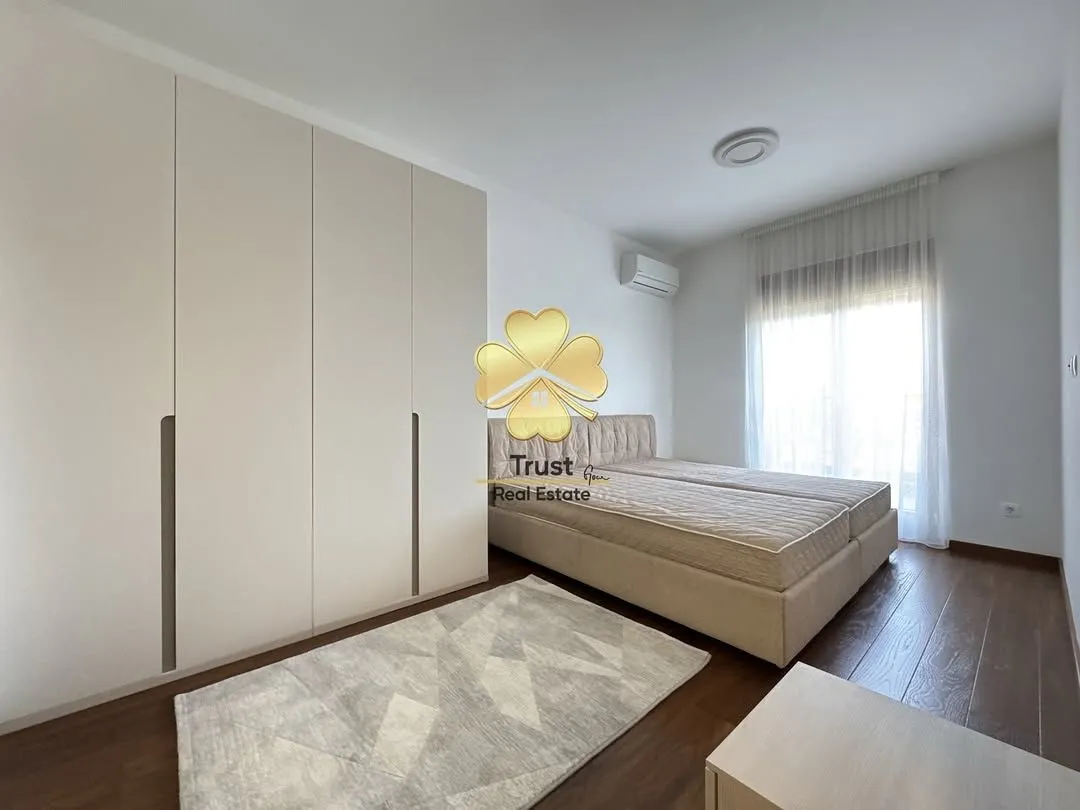 Rent, four bedroom apartment, 130m², Master Kvart, Podgorica