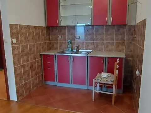 Prodaja, jednosoban stan, 45m², Stari Aerodrom, Podgorica - image 2