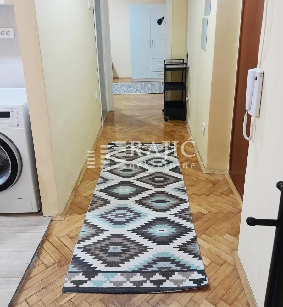 Rent, two bedroom apartment, 53m², Južni Bulevar, Vračar Sve Podlokacije