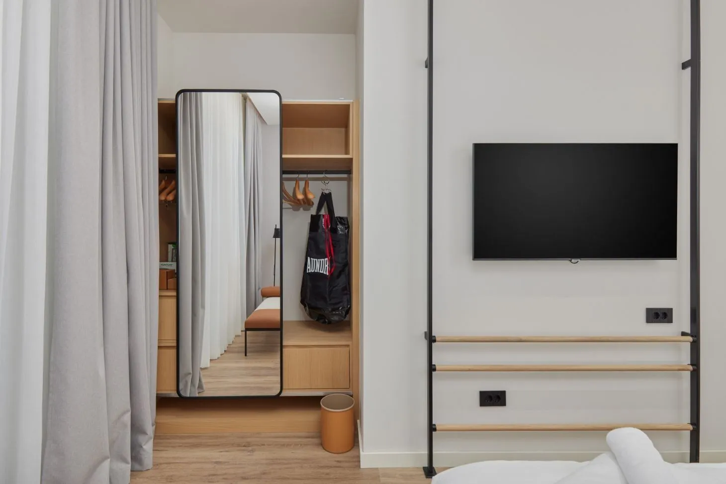 Prodaja, dvosoban stan, 115m², Tivat, Crna Gora