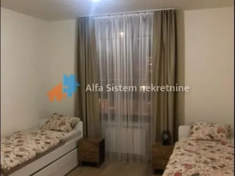 Izdavanje, trosoban stan, 86m², Savski Venac, Beograd - image 7