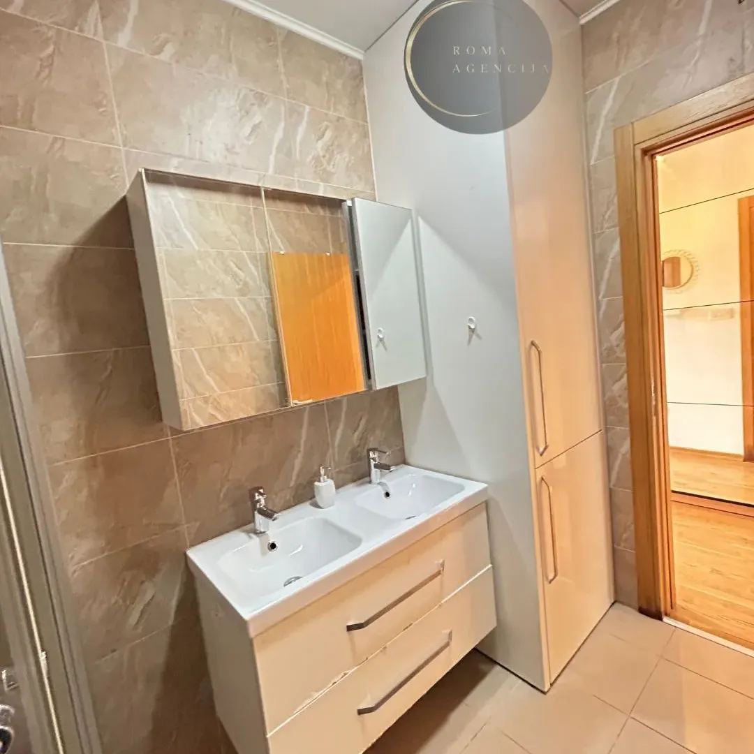 Izdavanje, dvosoban stan, 60m², Blok 9, Podgorica