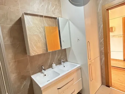 Rent, two bedroom apartment, 60m², Blok 9, Podgorica - image 9