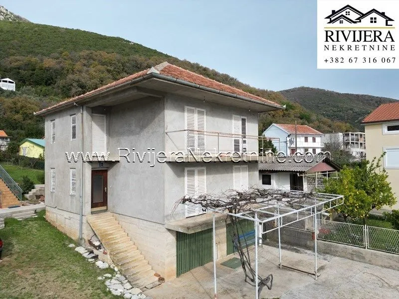 Prodaja, kuća, 190m², Baošići, Herceg Novi