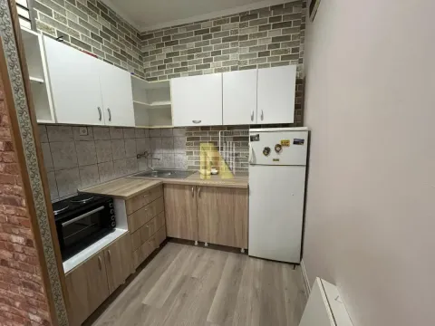 Izdavanje, garsonjera, 28m², Novo naselje, Novi Sad - image 3