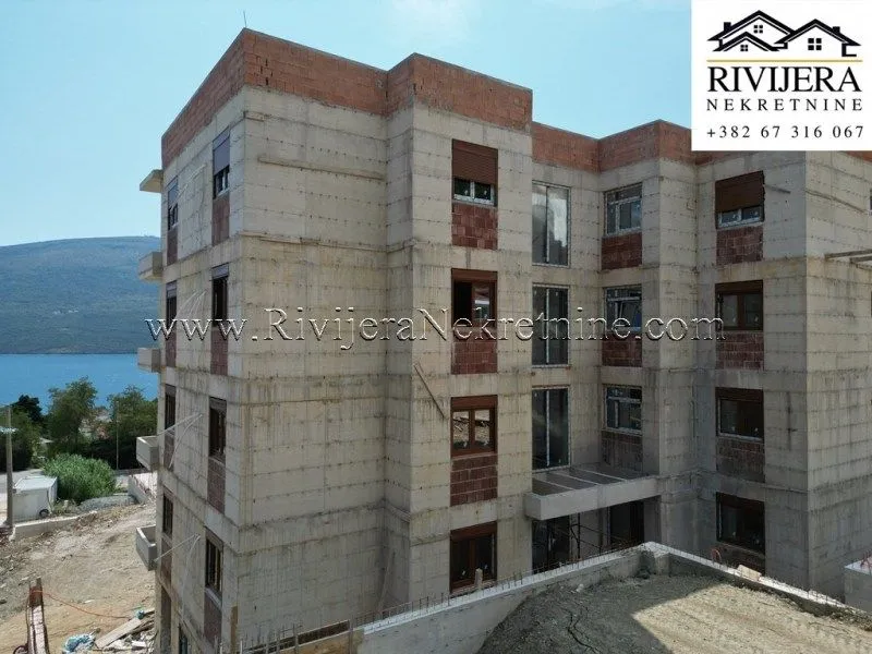 Prodaja, dvosoban stan, 57m², Baošići, Herceg Novi