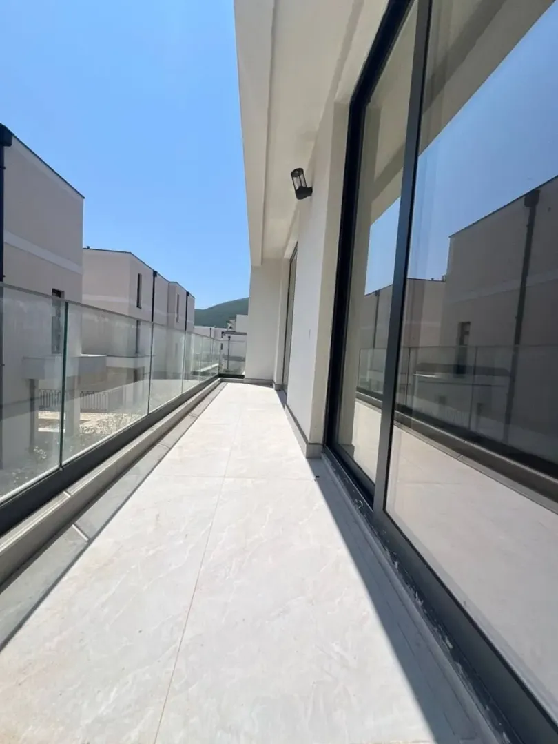 Prodaja, kuća, 166m², Lastva Grbaljska, Kotor