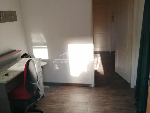 Izdavanje, poslovni prostor, 72m², Savski Venac, Beograd - image 8