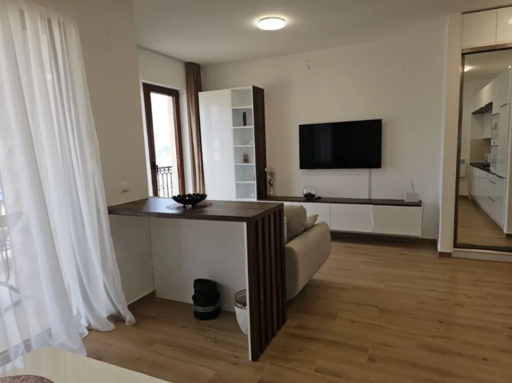 Prodaja, dvosoban stan, 73m², Budva, Crna Gora