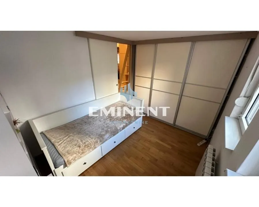 Izdavanje, stan, 38m², Stari Grad, Beograd