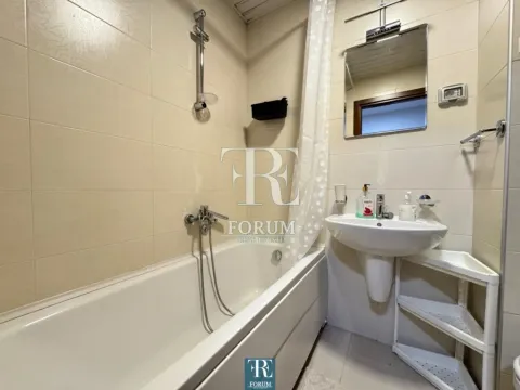 Izdavanje, jednosoban stan, 55m², City Kvart, Podgorica - image 11