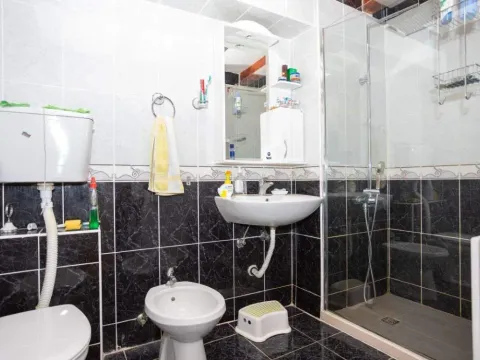 Sale, three bedroom apartment, 121m², Donja Lastva, Tivat - image 9