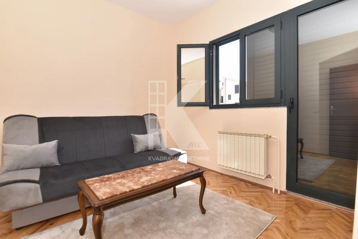 Rent, house, 200m², Stari Aerodrom, Podgorica