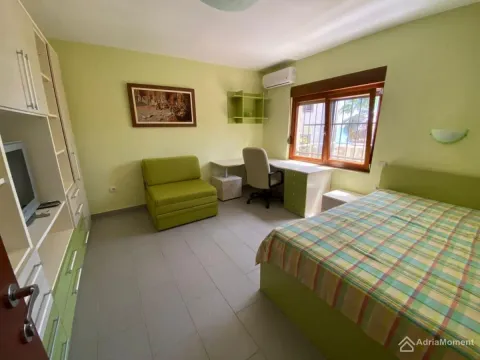 Prodaja, kuća, 217m², Petrovac, Budva - image 12