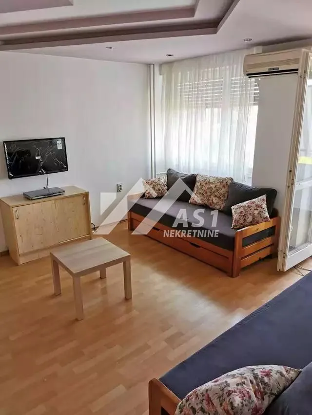Izdavanje, dvosoban stan, 52m², Liman 3, Novi Sad Sve Podlokacije