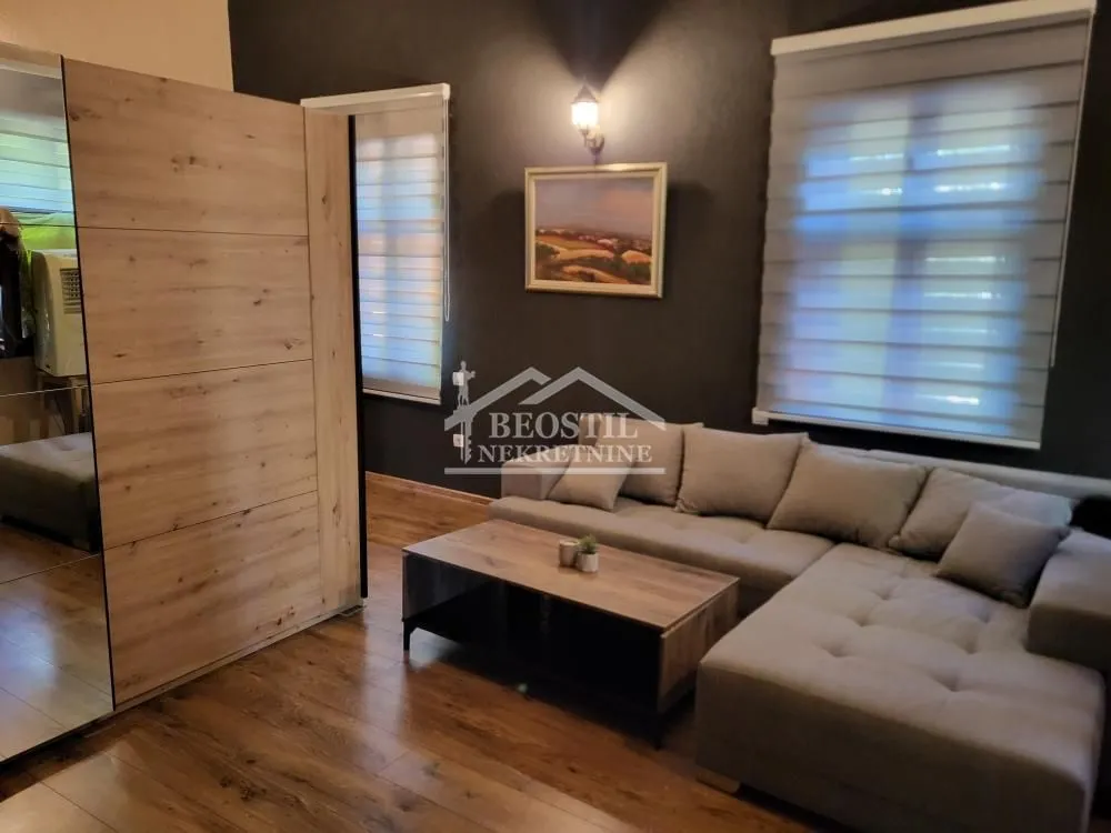 Prodaja, ugostiteljski objekat, 1243m², Lužnice, Kragujevac