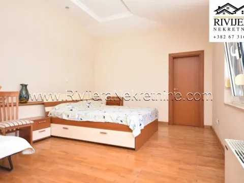 Sale, three bedroom apartment, 263m², Centar, Herceg Novi - image 14
