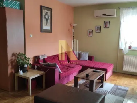 Prodaja, trosoban stan, 72m², Socijalno, Novi Sad Sve Podlokacije - image 1
