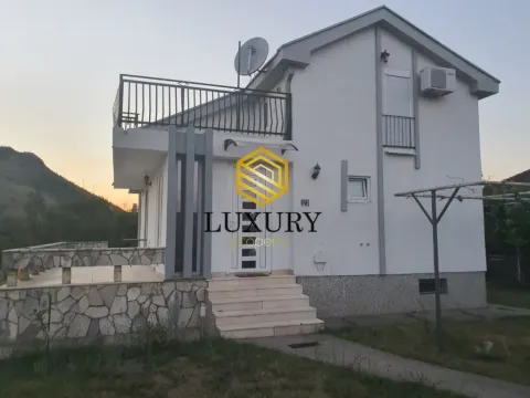 Izdavanje, kuća, 95m², Donja Gorica, Podgorica