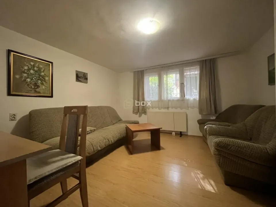 Rent, three bedroom apartment, 70m², Medijana, Niš