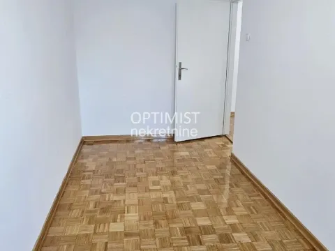 Sale, two bedroom apartment, 47m², Zemun Centar, Zemun Sve Podlokacije - image 3