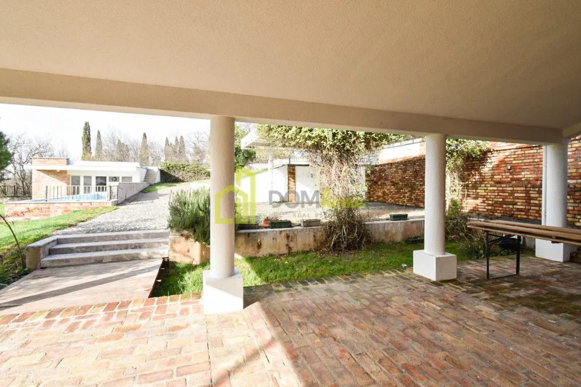 Prodaja, kuća, 230m², Mareza, Podgorica