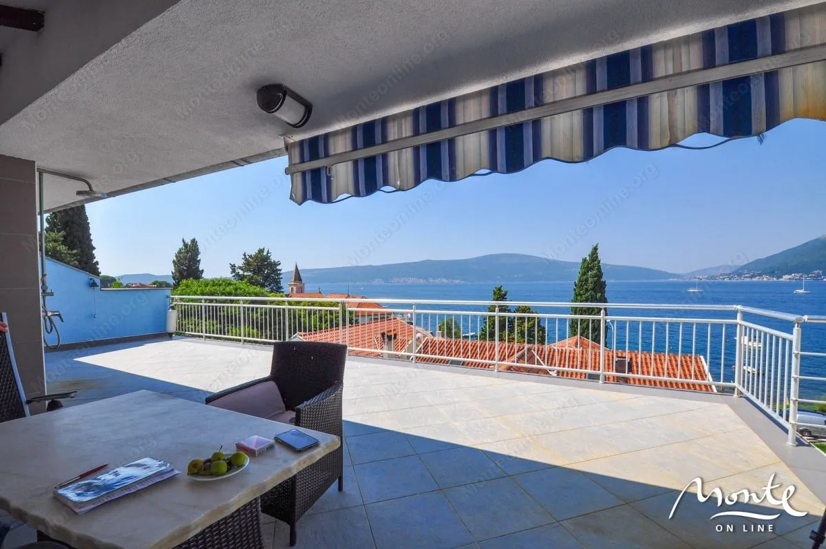 Prodaja, kuća, 220m², Tivat, Crna Gora