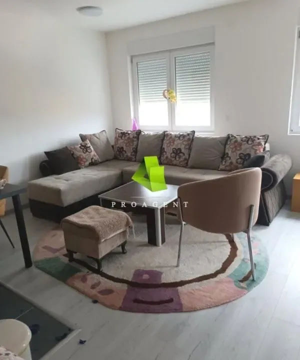 Rent, apartment, 33m², Pantelej, Niš