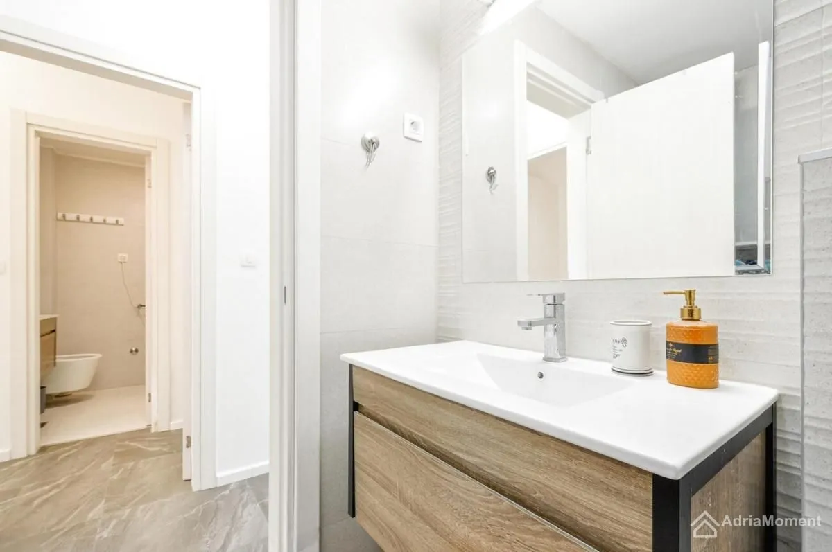 Sale, two bedroom apartment, 69m², Donja Lastva, Tivat