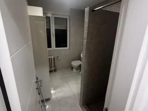 Rent, two bedroom apartment, 52m², Autokomanda, Voždovac Sve Podlokacije - image 9