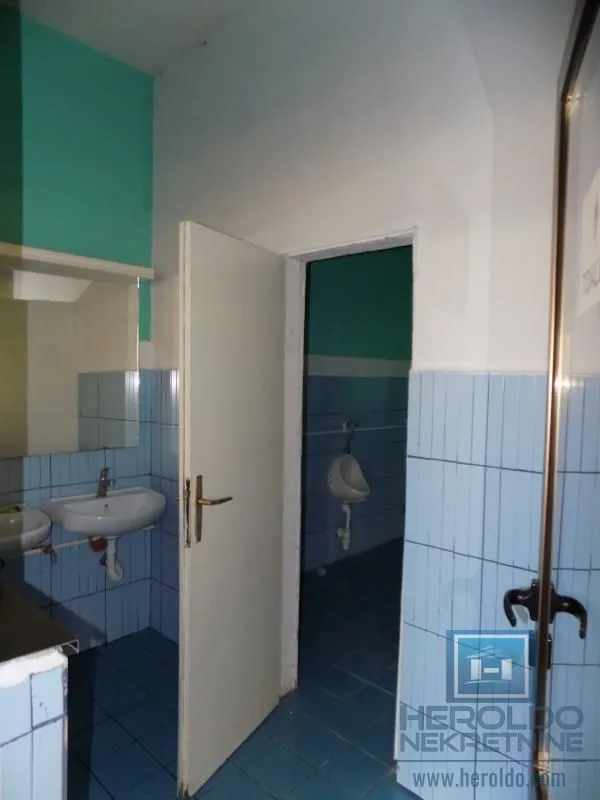 Rent, office space, 1300m², Supska, Ćuprija