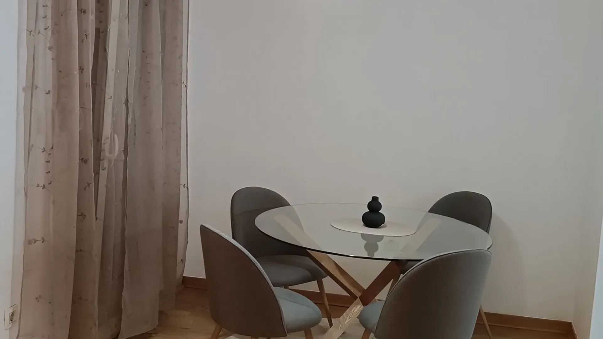 Rent, one bedroom apartment, 43m², Blok 6, Podgorica