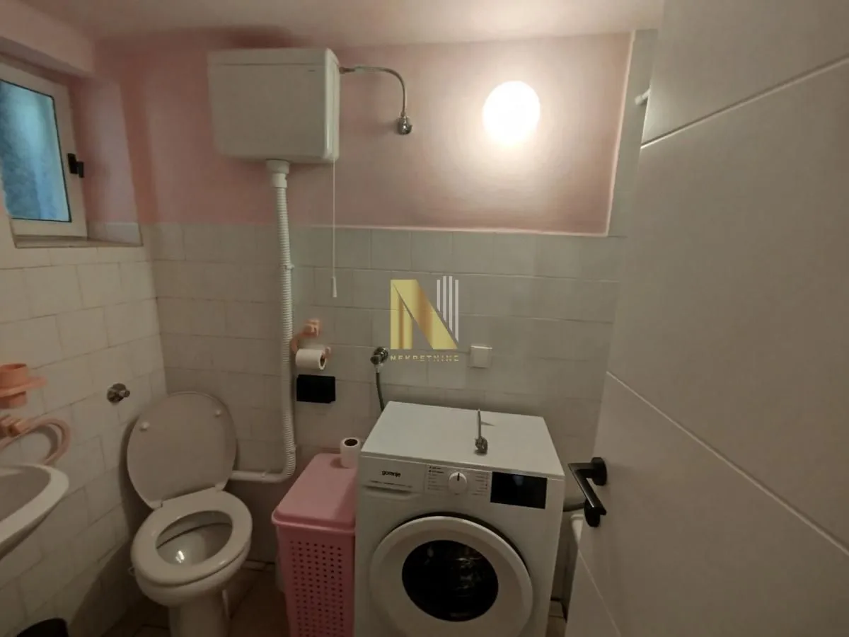 Prodaja, kuća, 128m², Salajka, Novi Sad Sve Podlokacije