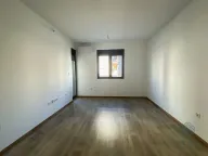 Izdavanje, poslovni prostor, 53m², City Kvart, Podgorica - image 2