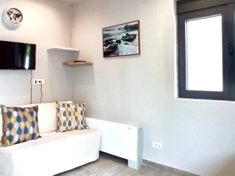 Prodaja, garsonjera, 25m², Centar, Tivat - image 3