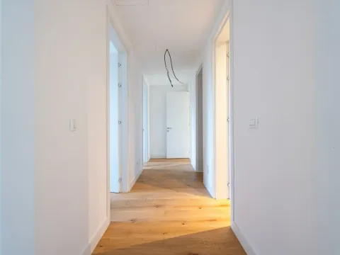 Sale, three bedroom apartment, 137m², Centar, Podgorica - image 13