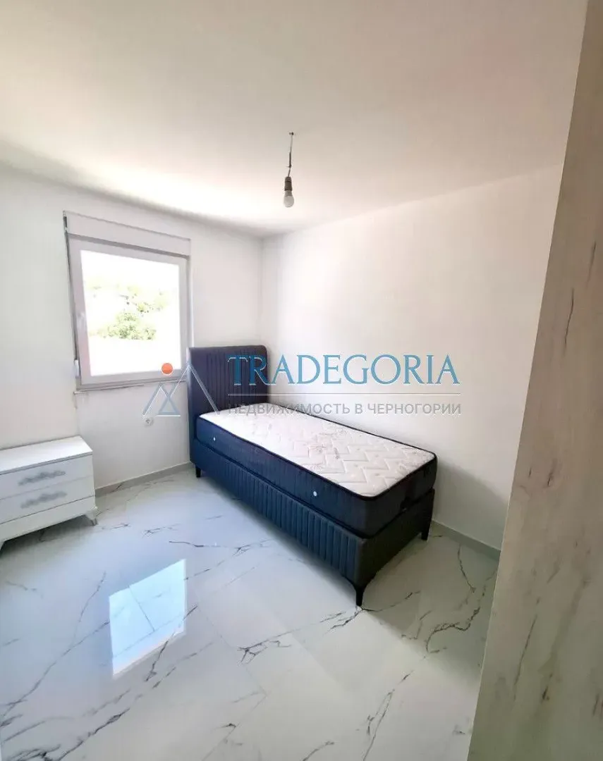 Prodaja, trosoban stan, 110m², Dobra Voda, Bar