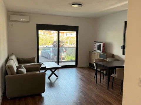 Rent, three bedroom apartment, 75m², Polje, Bar - image 6