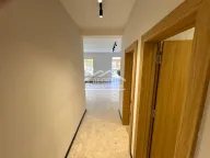 Izdavanje, poslovni prostor, 191m², Čukarica, Beograd - image 4