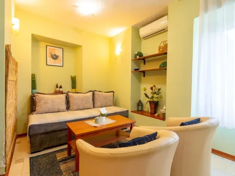 Prodaja, kuća, 222m², Stari Grad, Budva - image 4