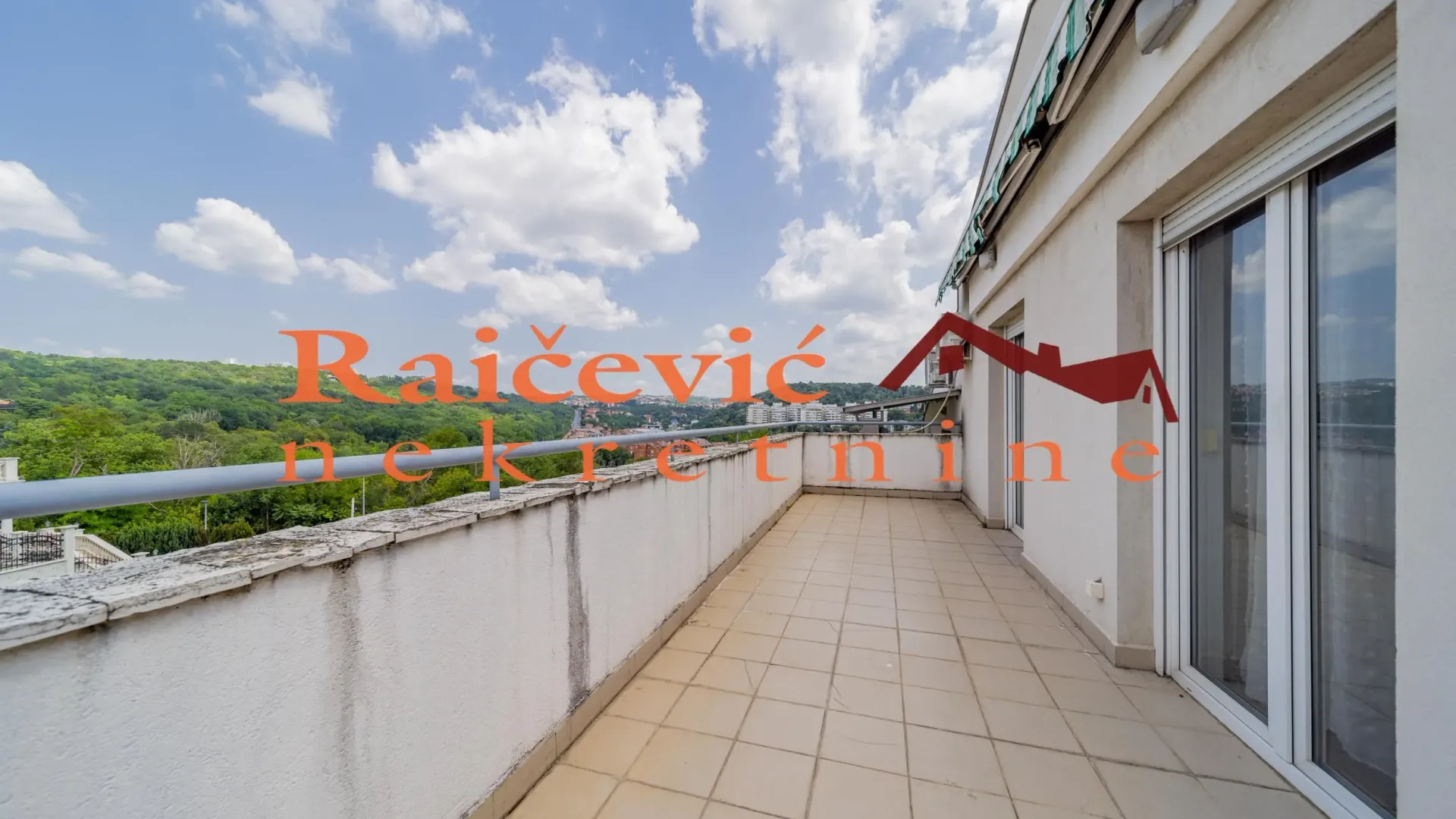 Prodaja, četvorosoban stan, 142m², Savski Venac, Beograd