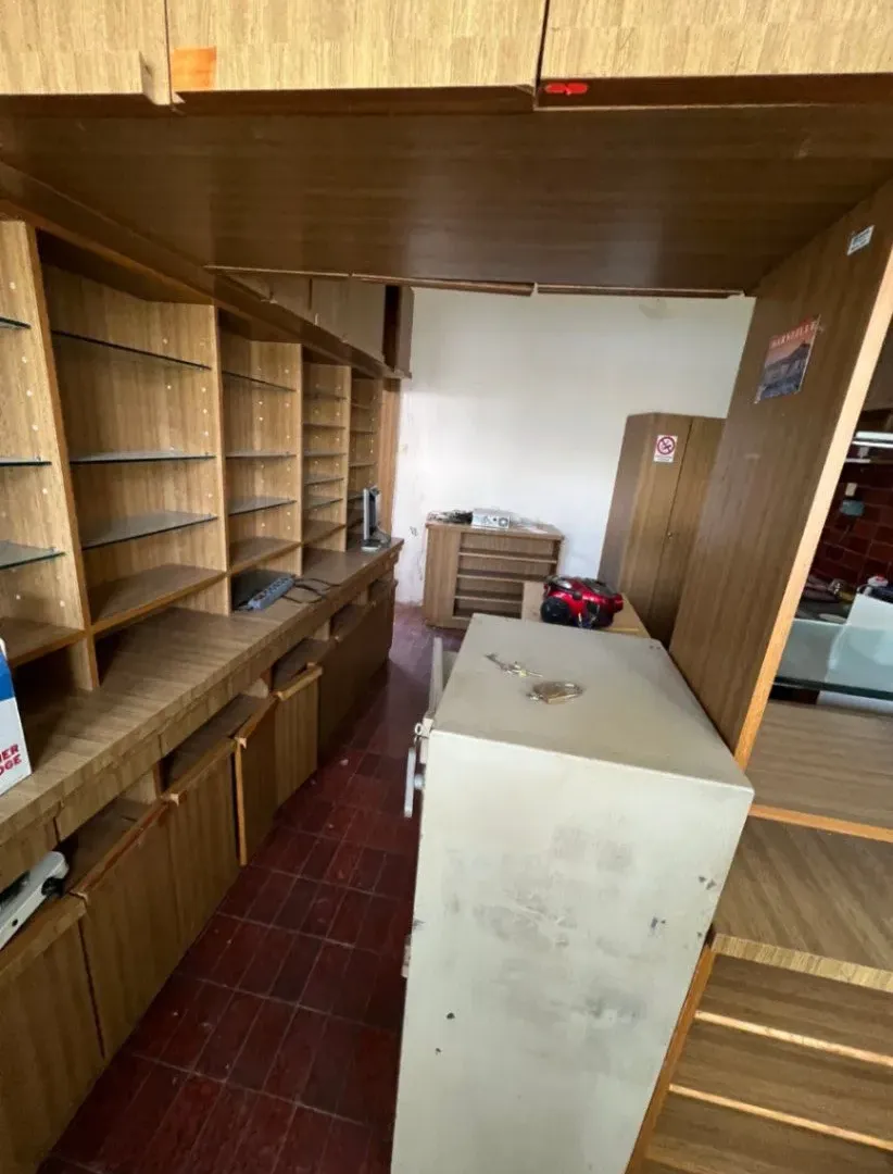 Rent, office space, 50m², Sutomore, Bar
