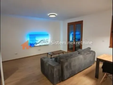 Izdavanje, trosoban stan, 77m², Autokomanda, Voždovac Sve Podlokacije - image 5