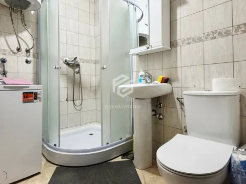 Izdavanje, jednosoban stan, 55m², Stari Aerodrom, Podgorica - image 7